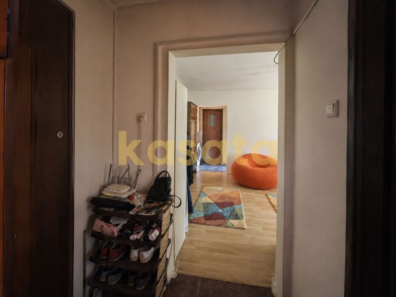 Doua camere 51 mp, B-dul Basarabia, Metrou, Stadionul National,